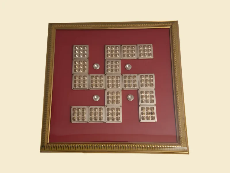 Frames & Plates